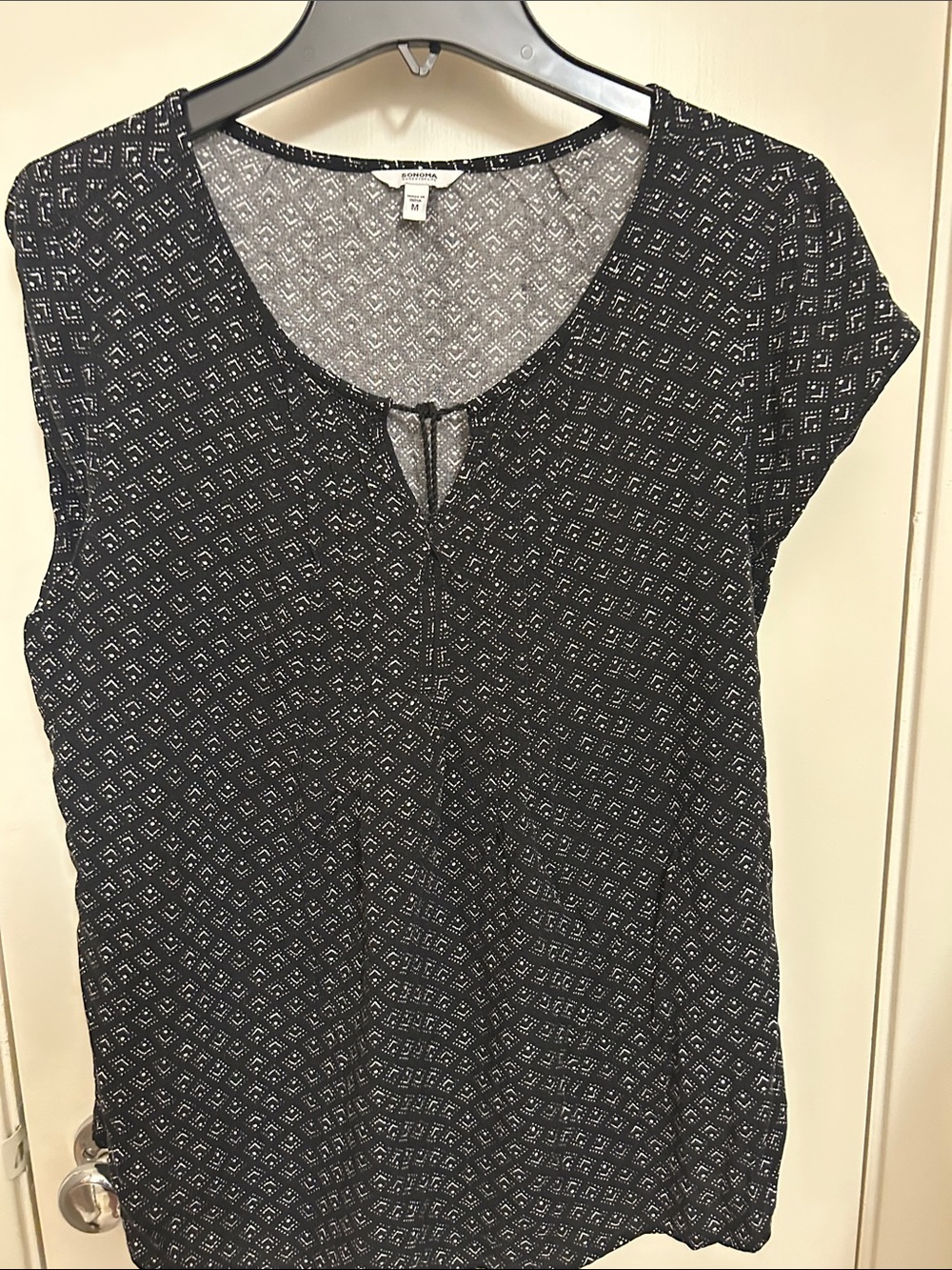 croft & barrow Black Geometric Tie-Neck Cap-Sleeve Blouse